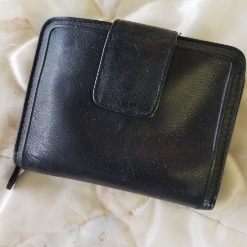 Women's Black Leather Wallet